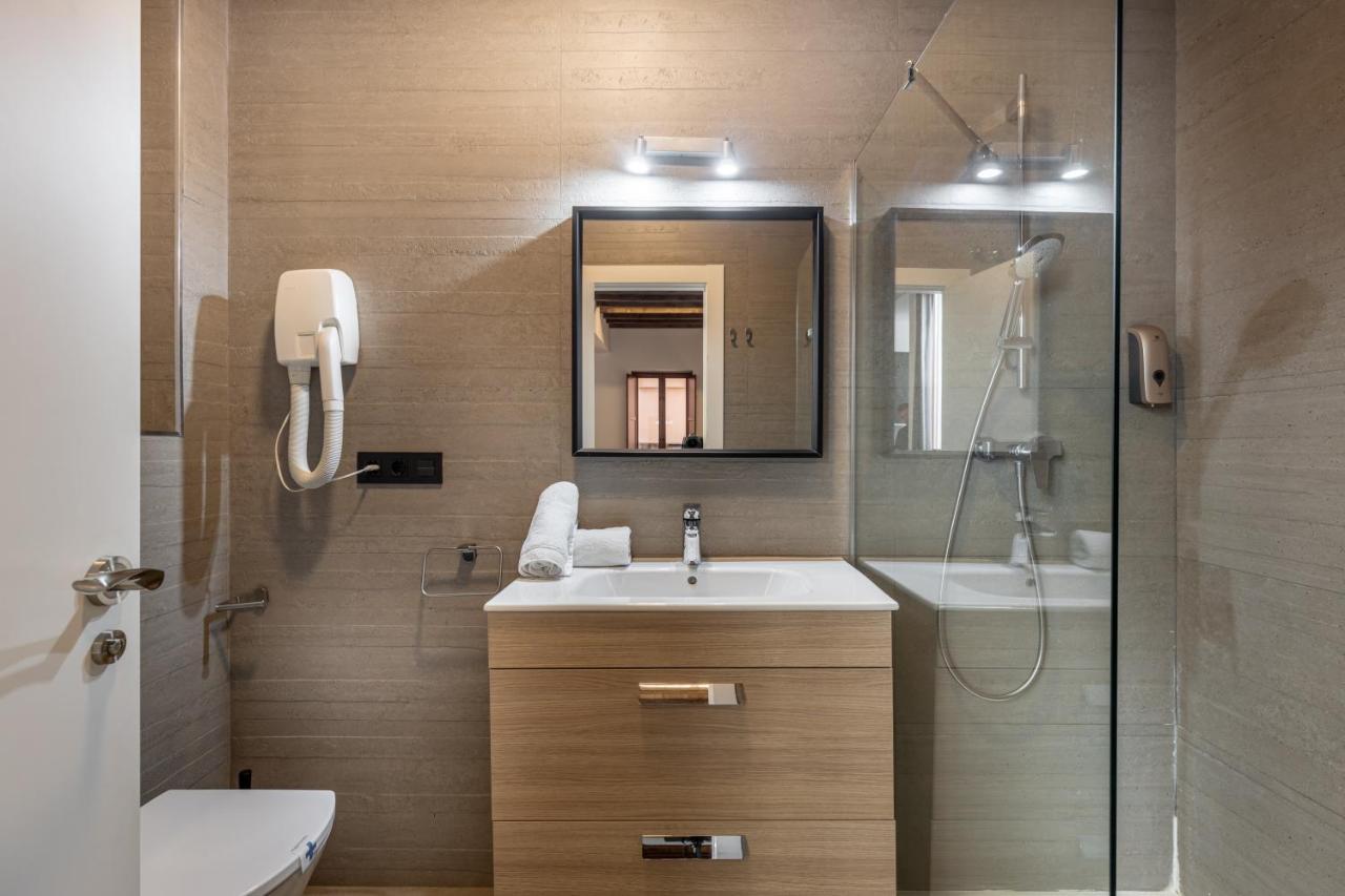 Apartamentos Granada Deluxe 3000 Eksteriør billede