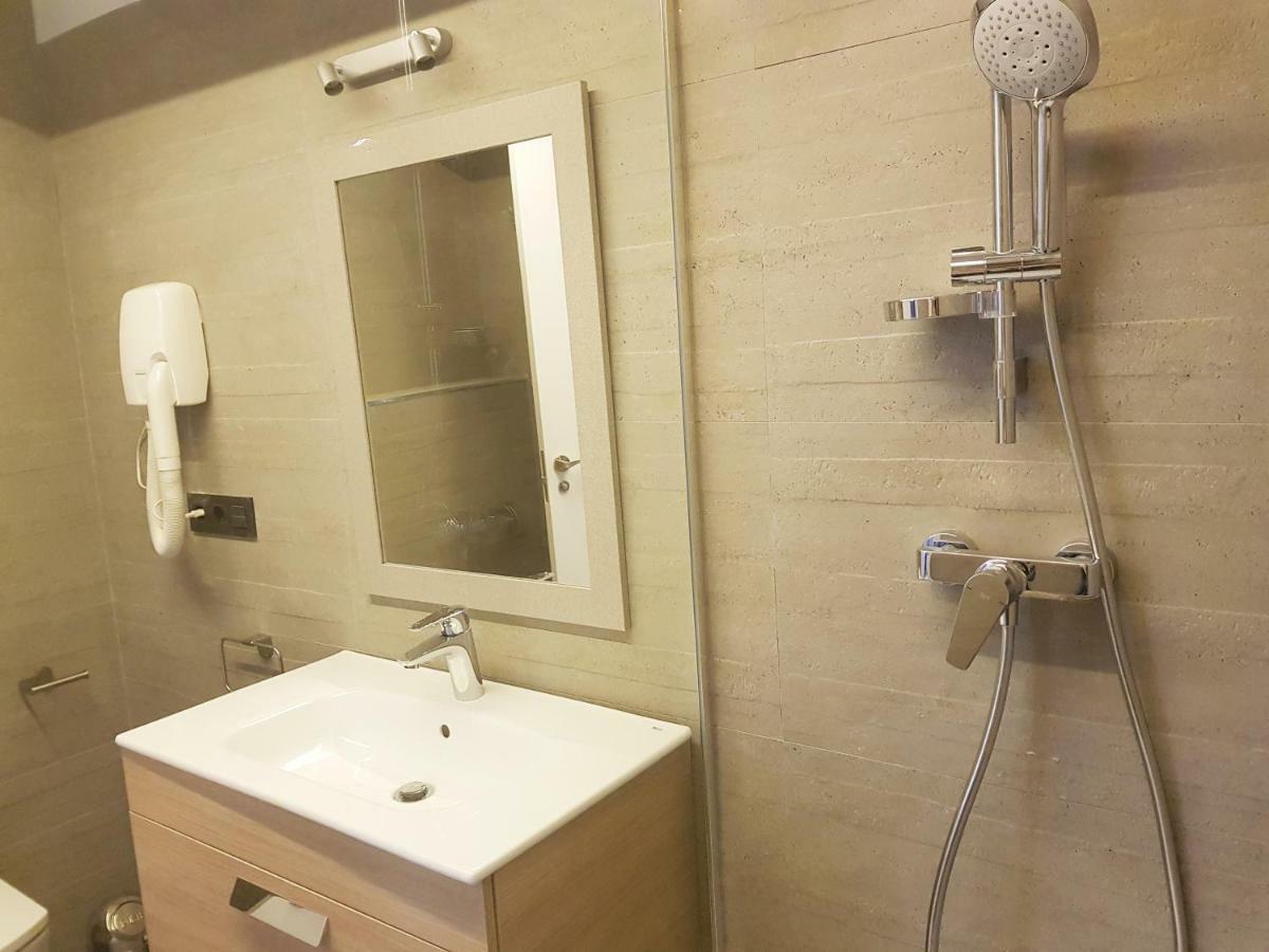 Apartamentos Granada Deluxe 3000 Eksteriør billede